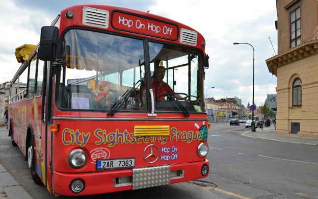 Tham quan thành phố Praha: Tour xe buýt Hop-On, Hop-Off